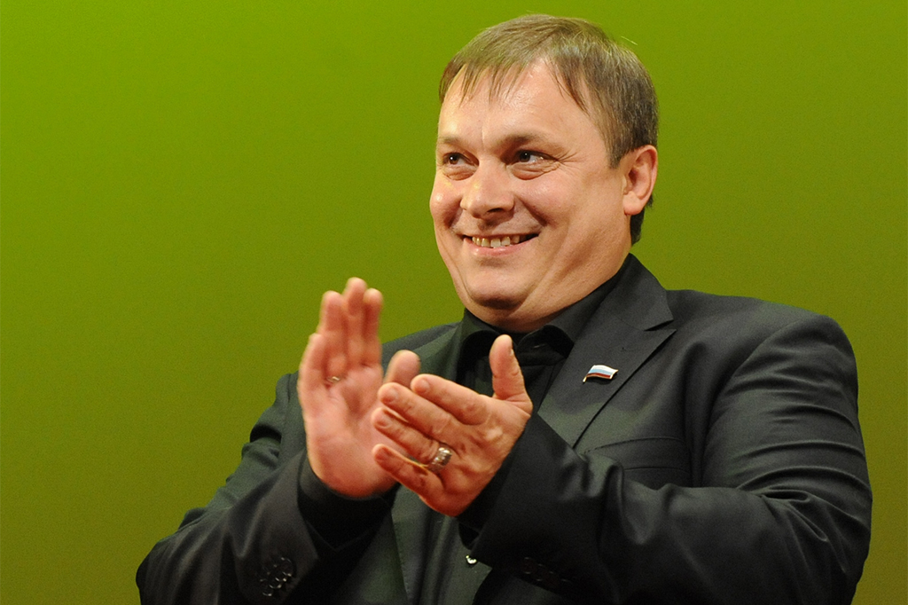 Разину грозит до 6 лет тюрьмы за присвоение доходов от ИИ-кавера &laquo;Седой ночи&raquo;