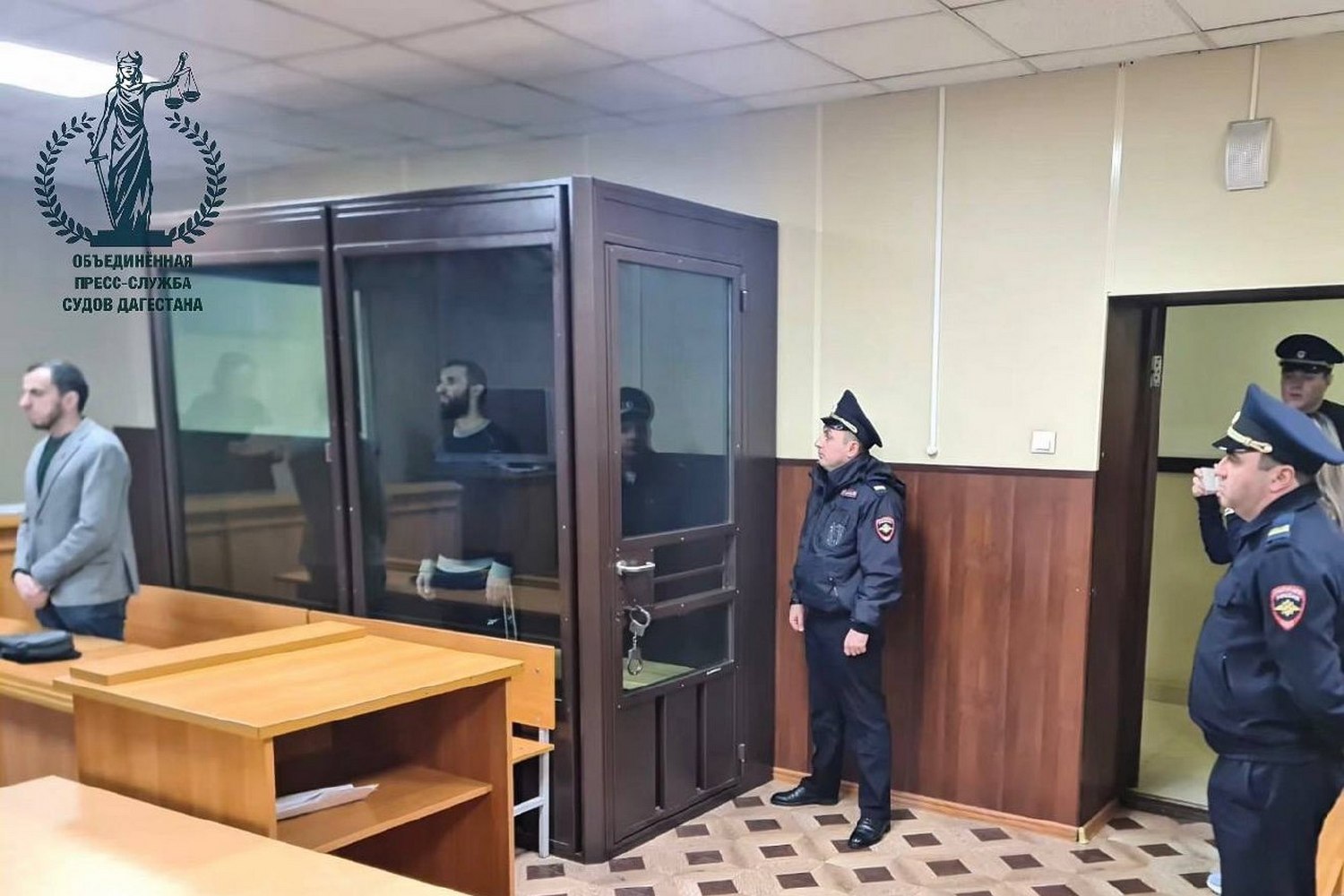 Напавший на врачей в Махачкале оказался работником управления образования