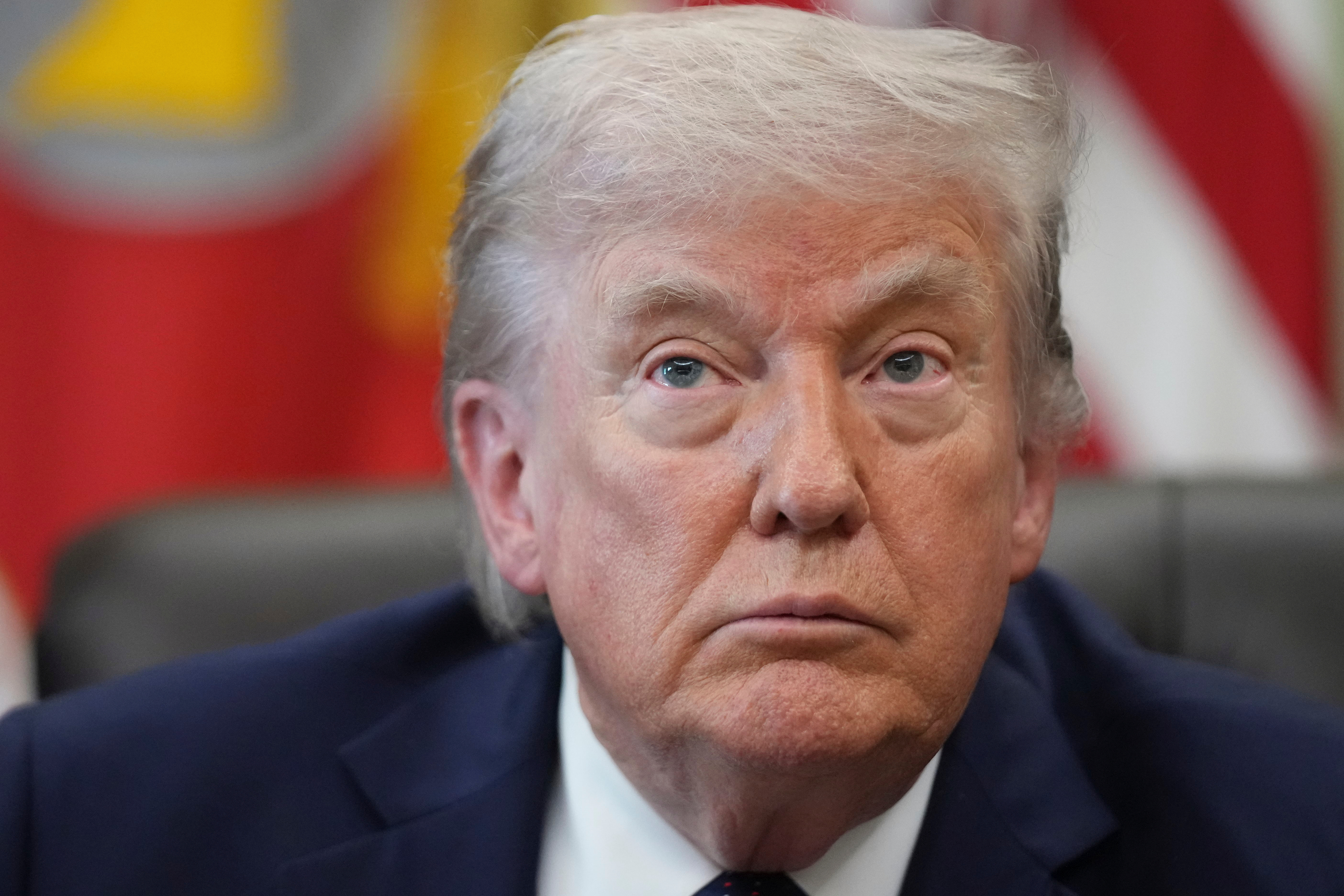 Пресс-пул Белого дома: Стрелявшего на приёме с Трампом задержали, а не убили