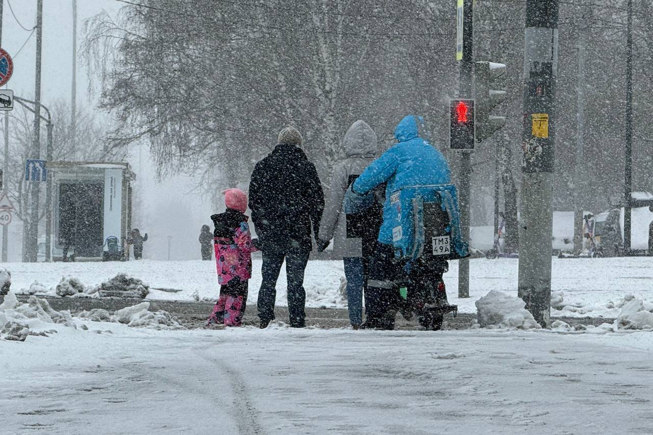 Россияне не оценили идею о шестидневке, показал опрос