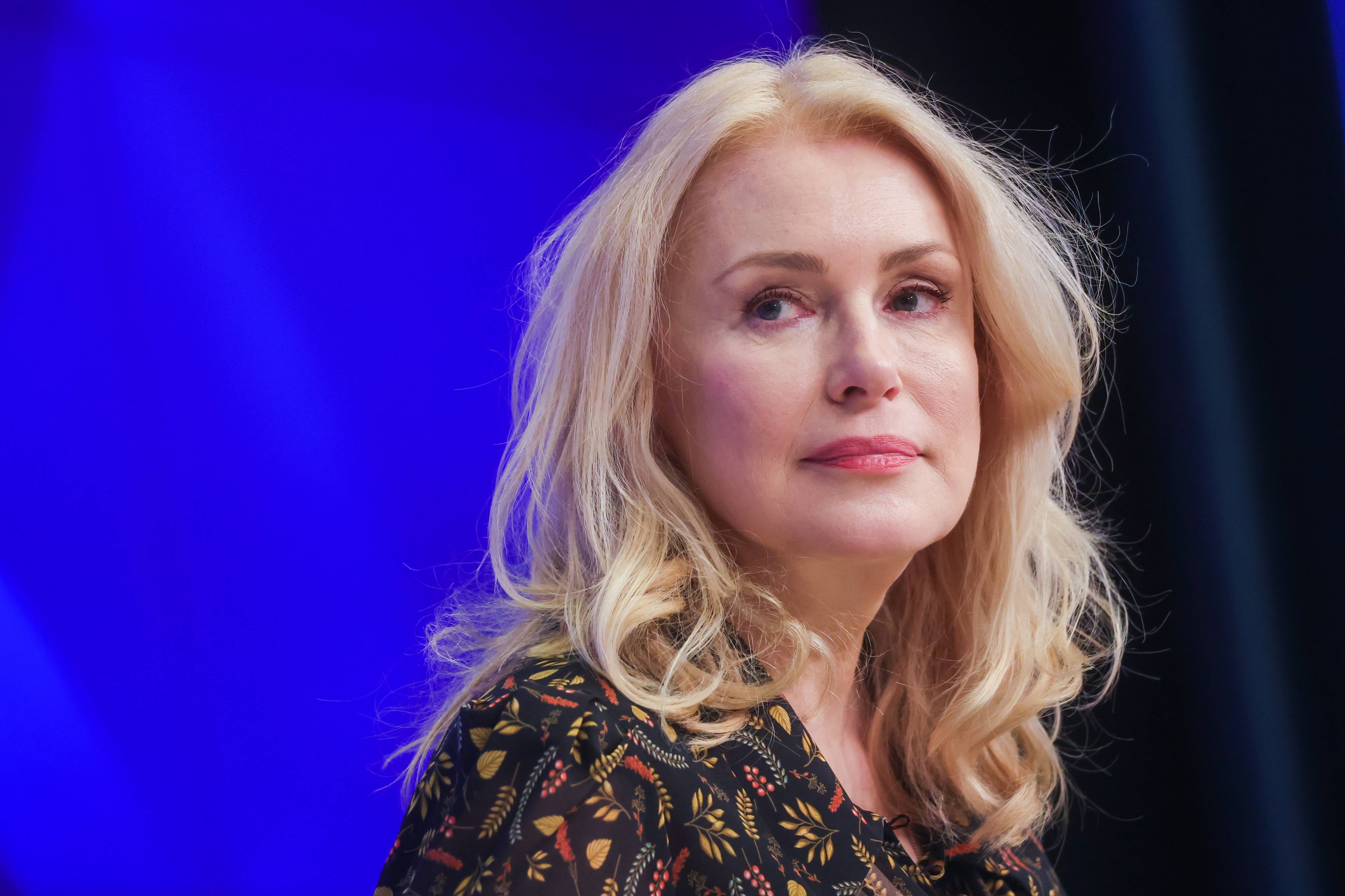 Отец-одиночка Макар Касаткин вышел в свет с матерью Марией Шукшиной