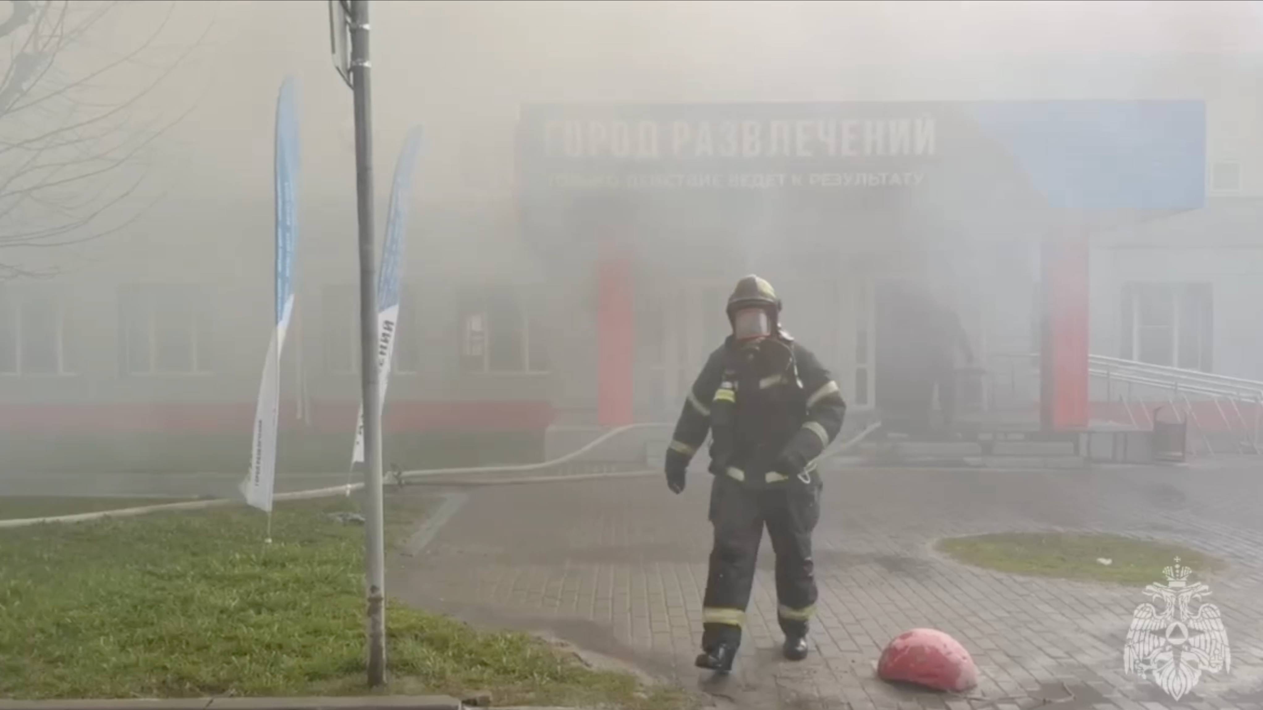 В Пензенской области загорелся развлекательный комплекс Город развлечений