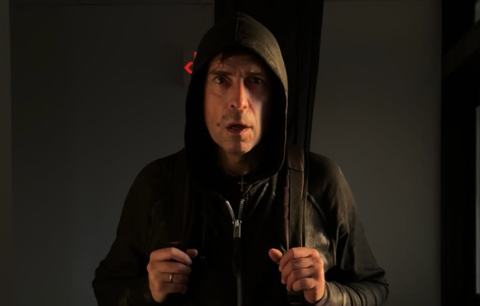 Суд обязал солиста &laquo;Ногу свело!&raquo; заплатить долг за 2022 год