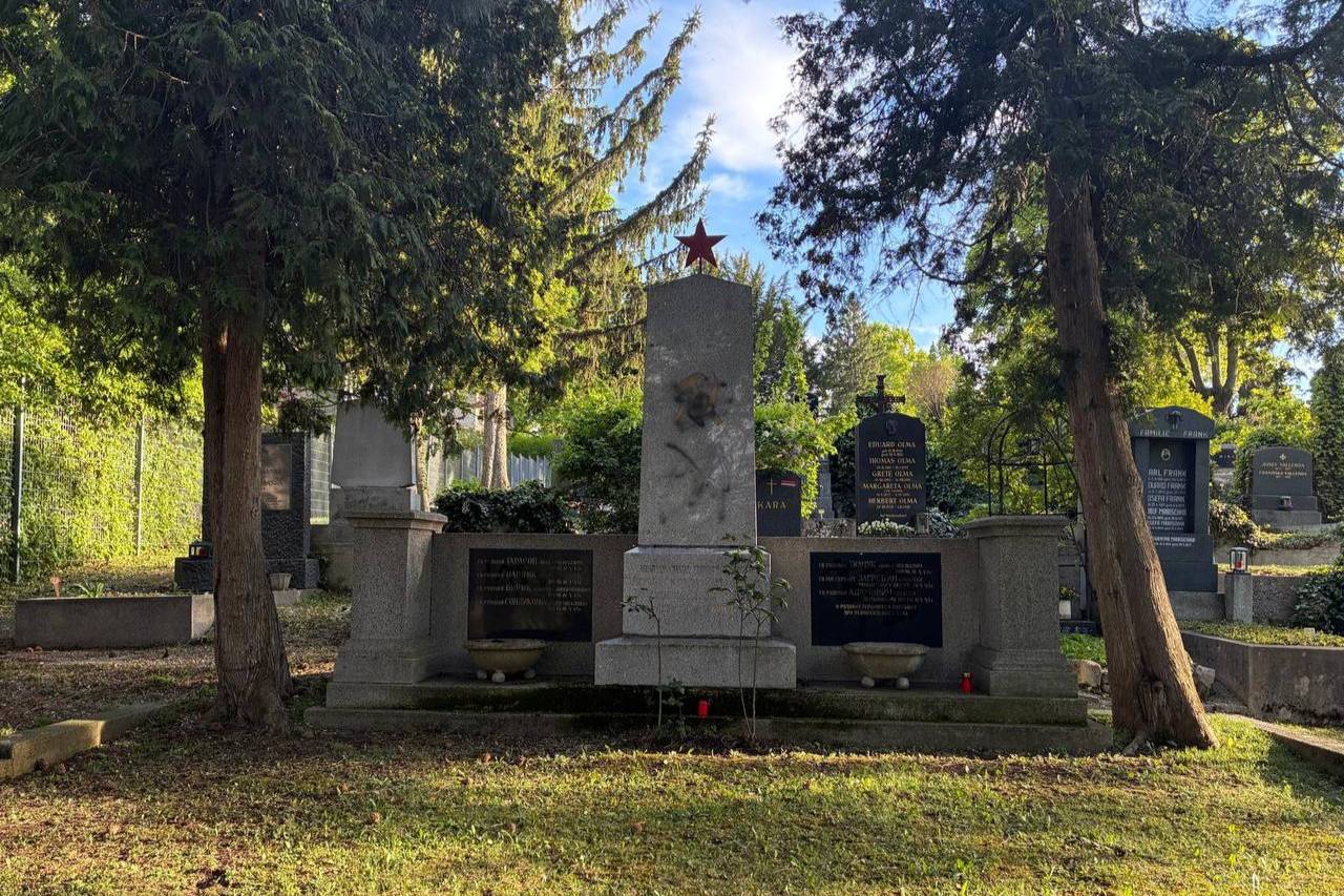 В Вене осквернили советское воинское захоронение 