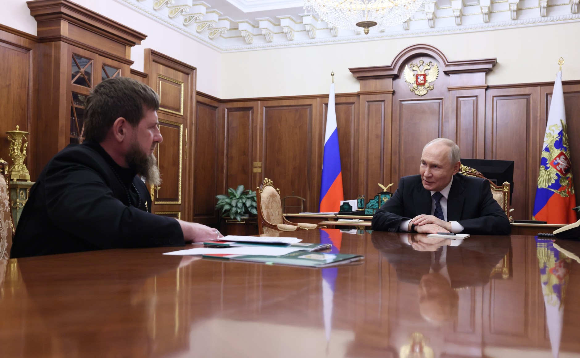 Путин выразил надежду, что жители Чечни поддержат Кадырова на выборах
