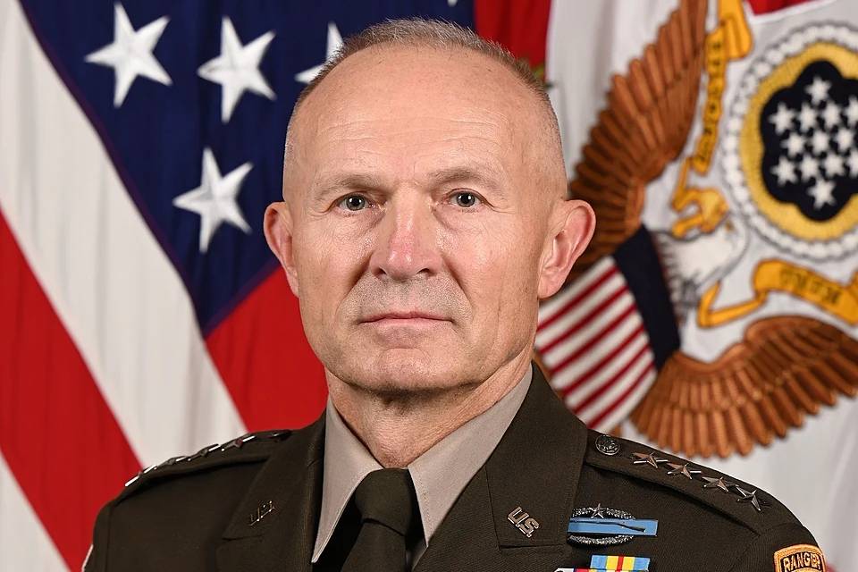 Увольнение начальника штаба армии США привело в ярость офицеров