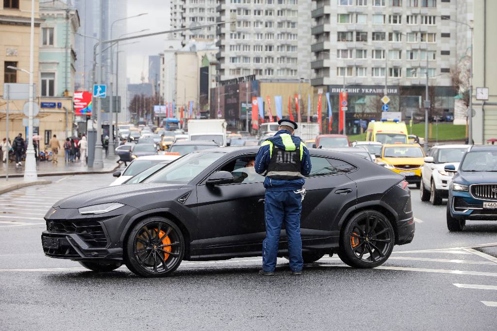 С 1 мая в России начнут действовать новые правила для водителей