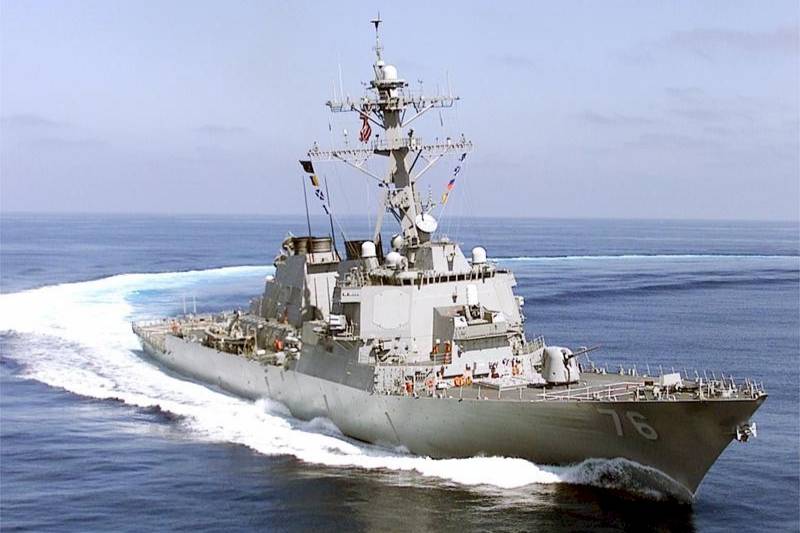 На эсминце USS Higgins в Индо-Тихоокеанском регионе произошёл пожар