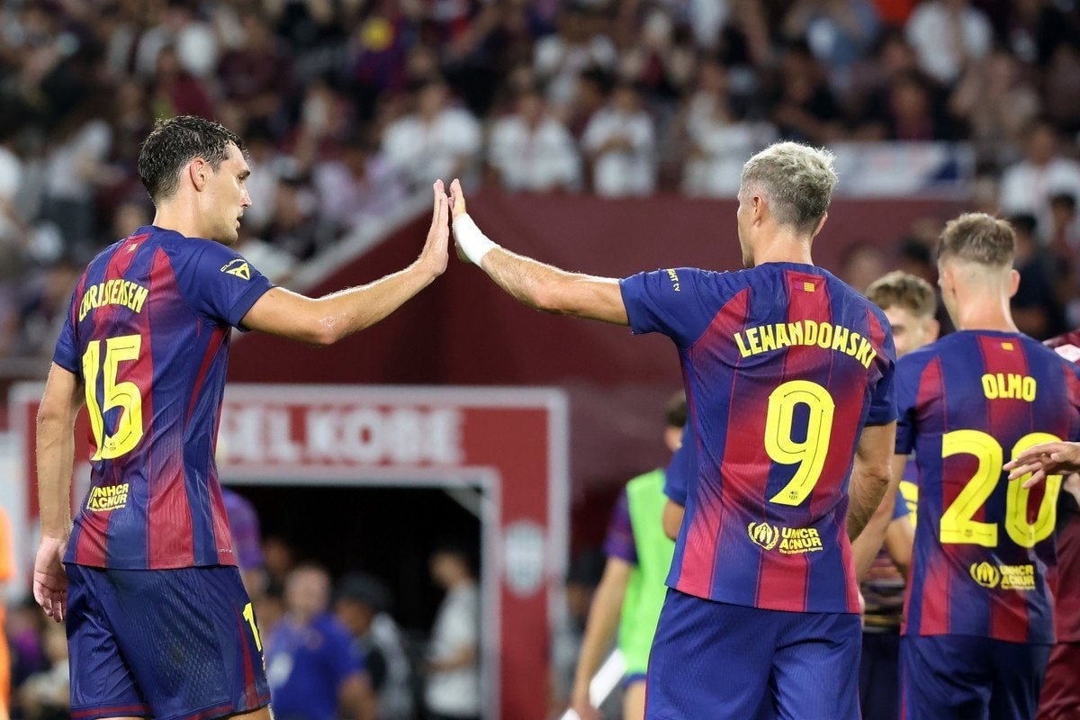 &laquo;Барселона&raquo; обыграла &laquo;Атлетико&raquo; 2:1 и увеличила отрыв от &laquo;Реала&raquo;