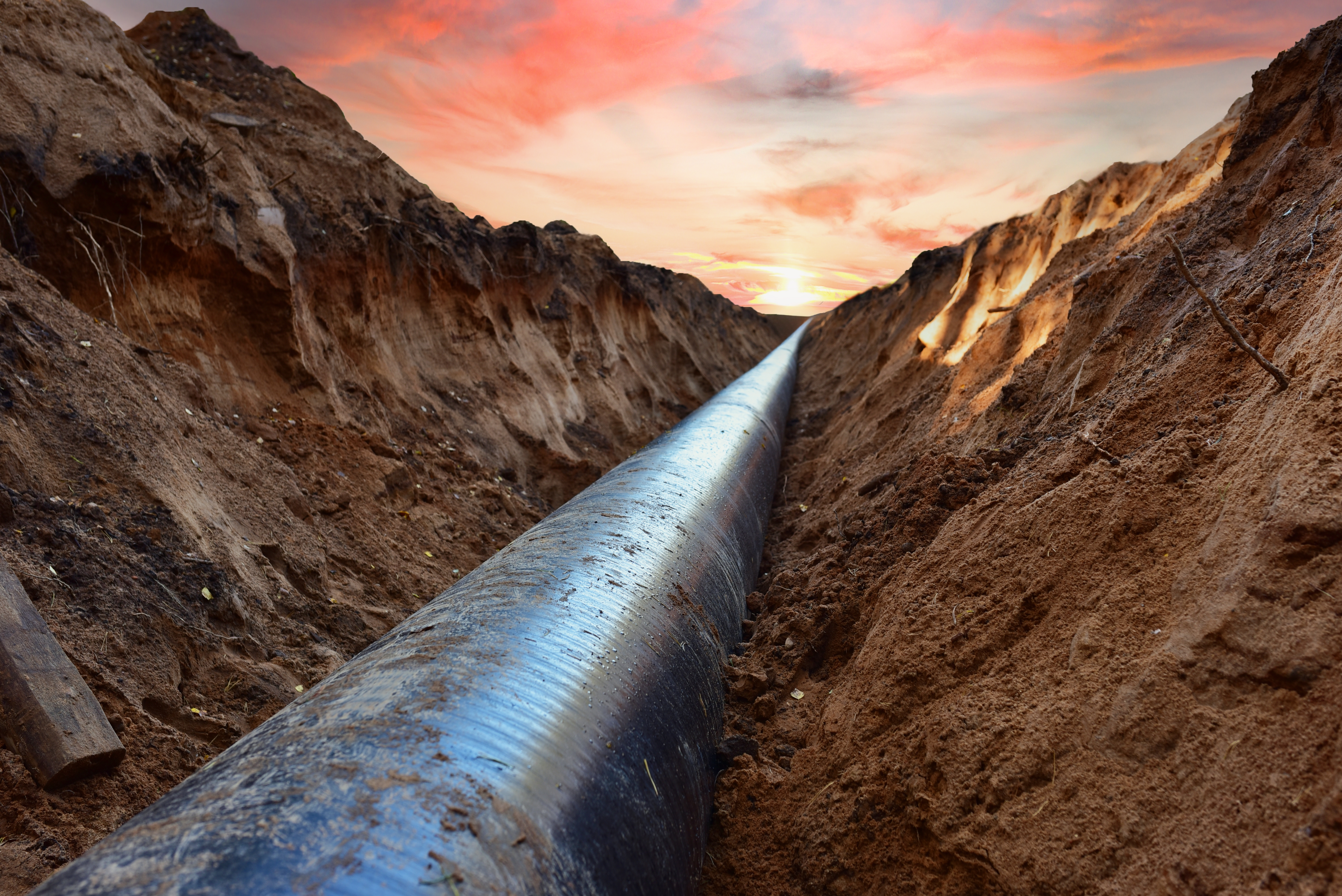 Оползень и камнепад повредили газопроводы в Дагестане