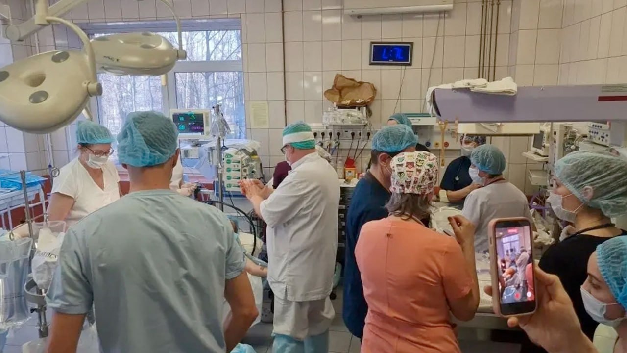 Вероятность &mdash; один на миллион: В Петербурге родились однояйцевые четверняшки