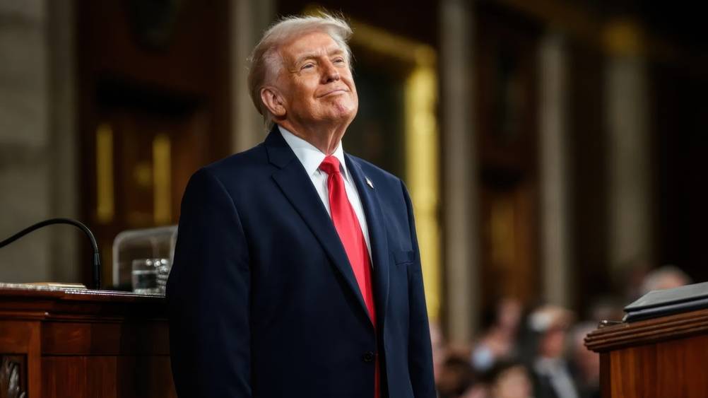 Трамп подтвердил спасение второго лётчика сбитого в Иране истребителя