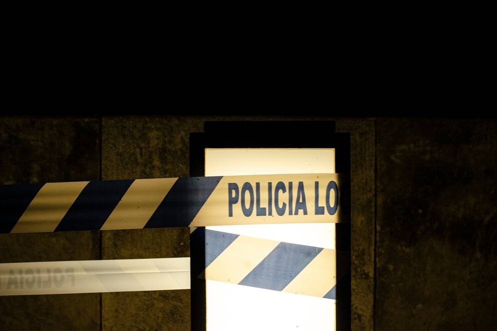 Брат и сестра погибли в морозильной камере, играя в прятки