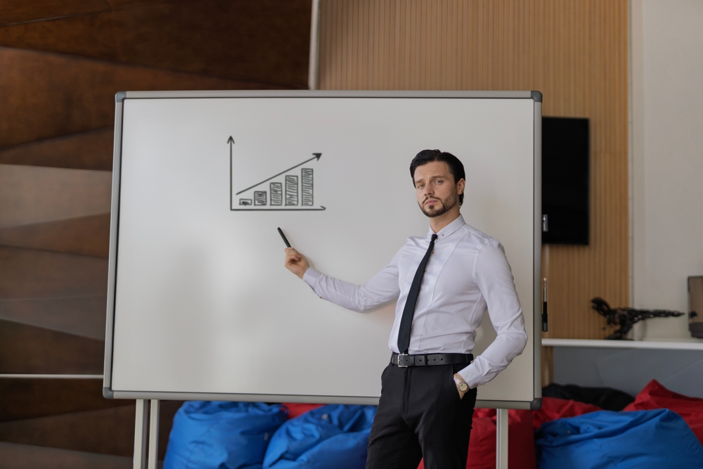 Много слов, мало результата: Спрос на коучей в России обрушился до рекордного минимума