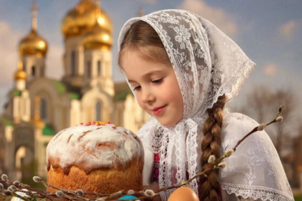 Не стойте у плиты! Священник объяснил, почему на Страстной неделе лучше забыть о выпечке куличей
