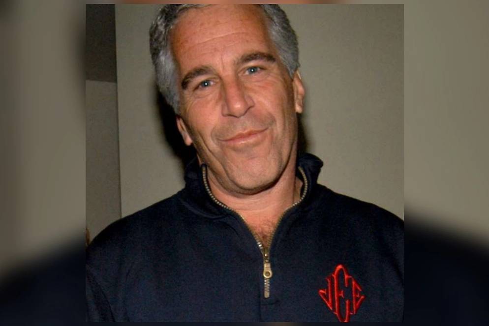 Эррол Маск заявил, что Эпштейн всё ещё жив