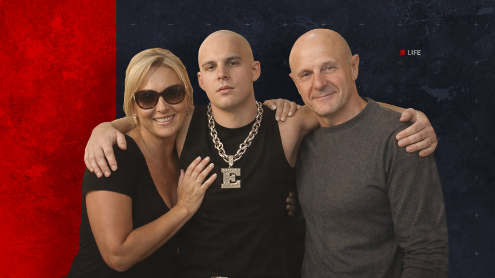 Леопольд из ОПГ ищет алмазы, мать пилит хейтеров: как на самом деле поднялся рэпер Toxis