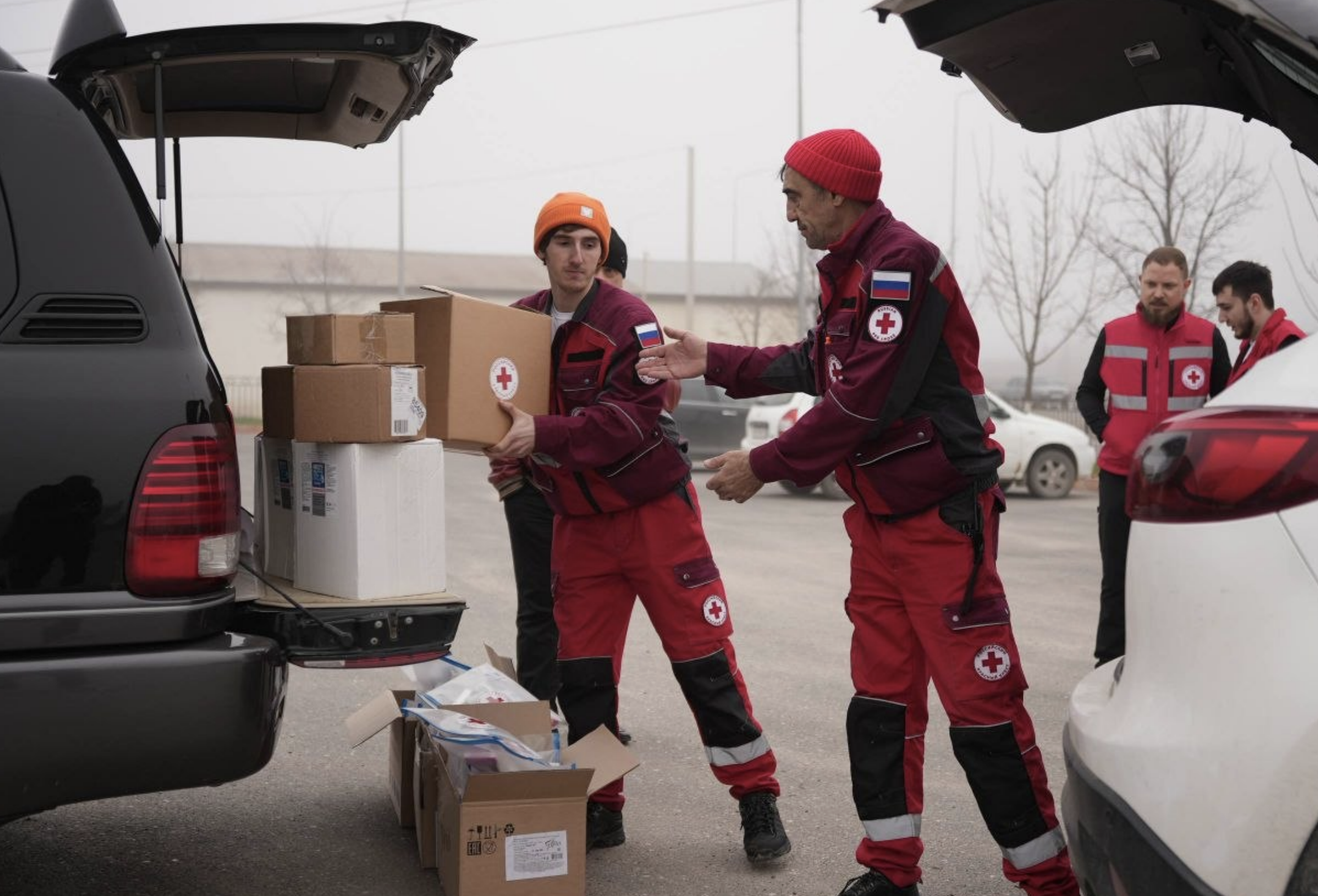 Красный Крест развернул мобильные пункты помощи после прорыва дамбы в Дагестане