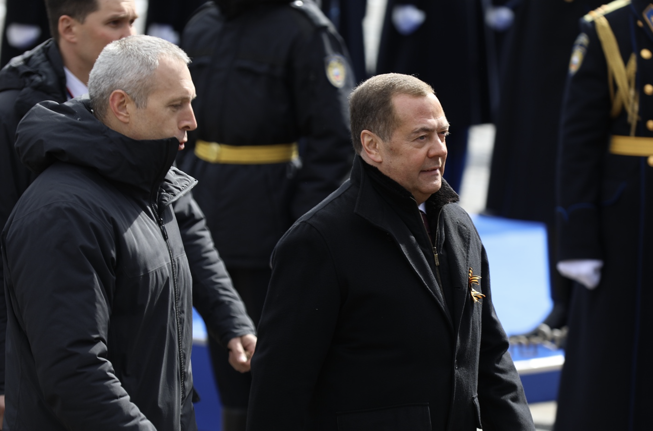 Медведев заявил о рисках из-за биолабораторий на Украине