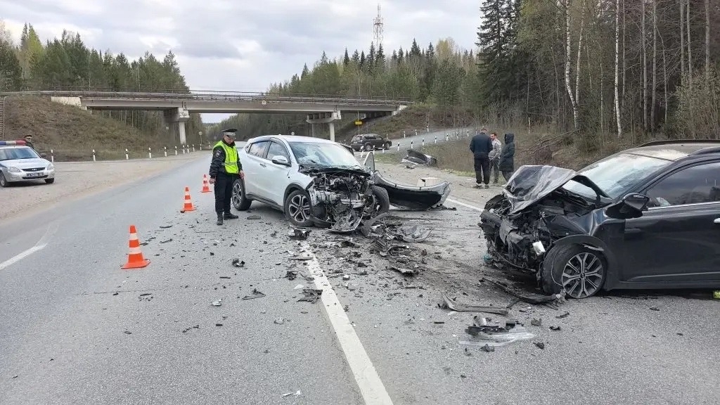 Один человек погиб и шестеро пострадали в ДТП под Нижним Тагилом
