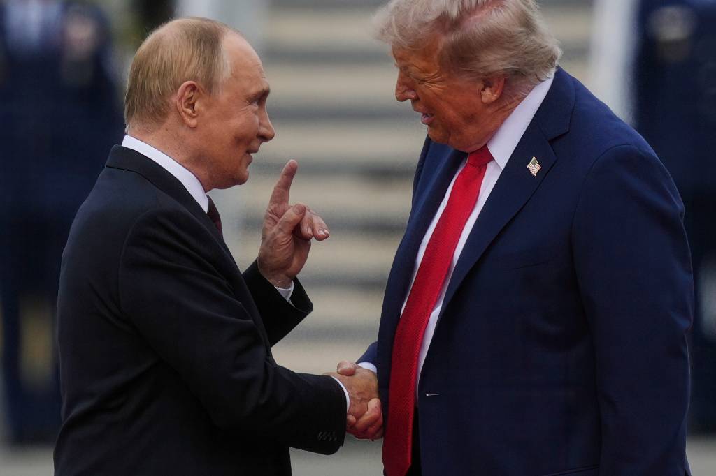 Песков: Приглашение Путина Трампу посетить Москву всё ещё в силе