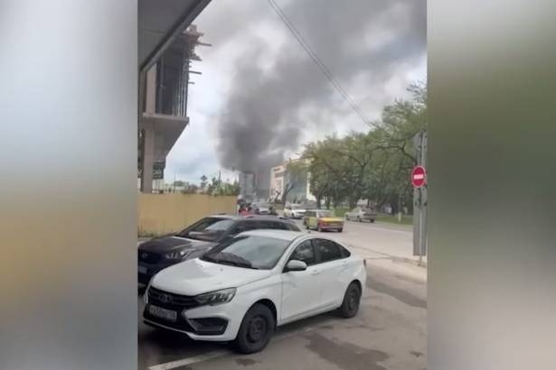 В Пятигорске при разгрузке газовоза произошли взрыв и пожар