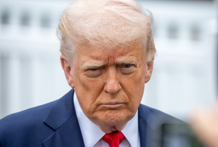 Politico: Украина ушла на второй план в Белом доме  Трамп занят Ираном