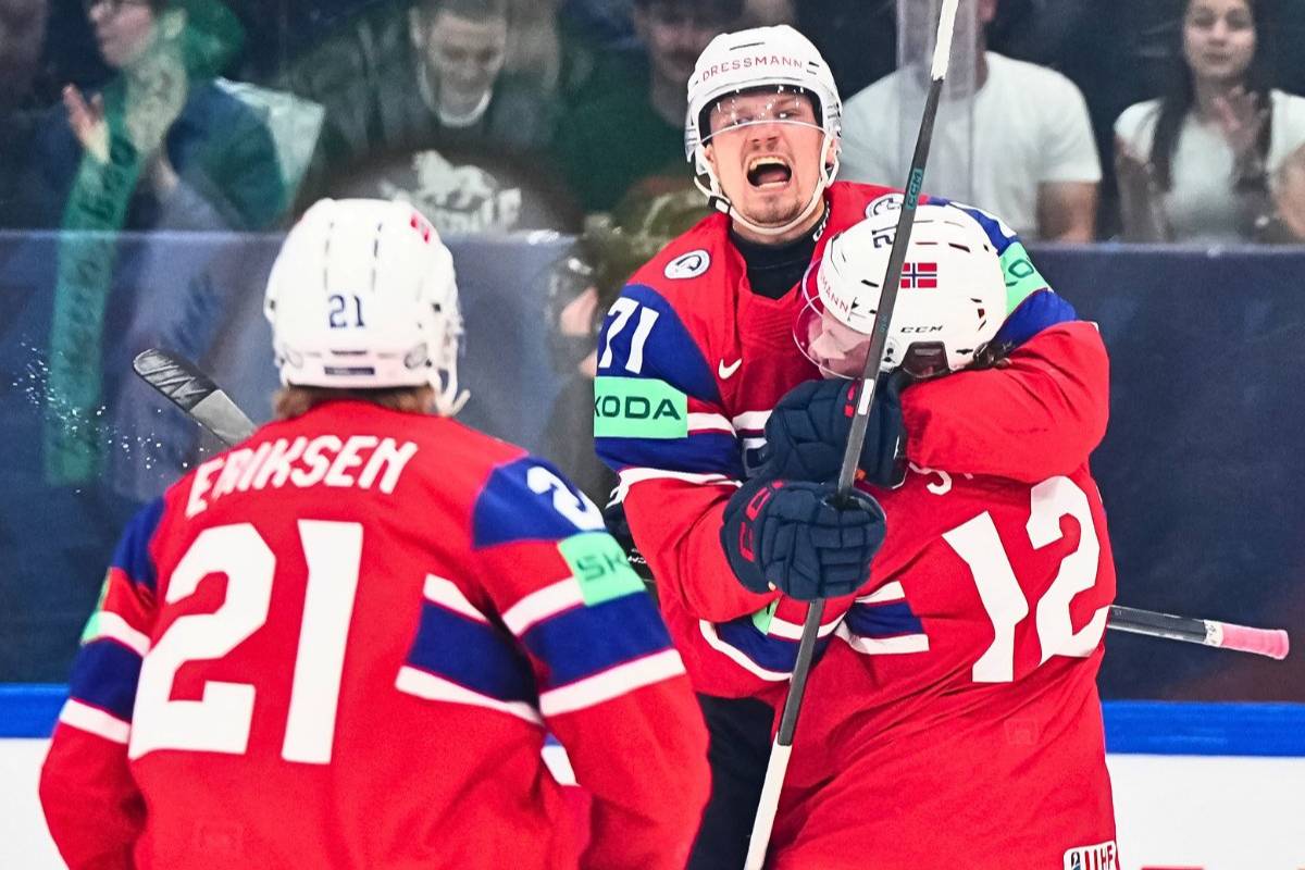 Сборная Норвегии впервые за 15 лет обыграла Швецию на чемпионате мира по хоккею
