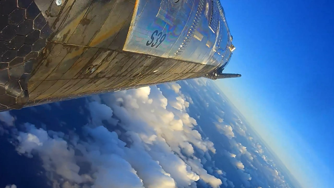 FAA заявило об аномалии при испытательном запуске Starship
