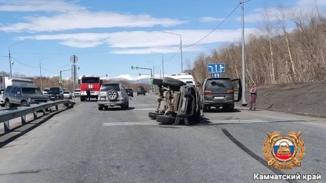 Бензовоз устроил цепную аварию на Камчатке