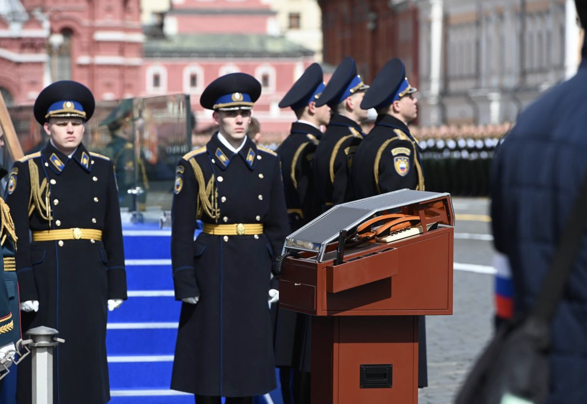 Москву ждёт облачная погода с небольшим дождём на День Победы