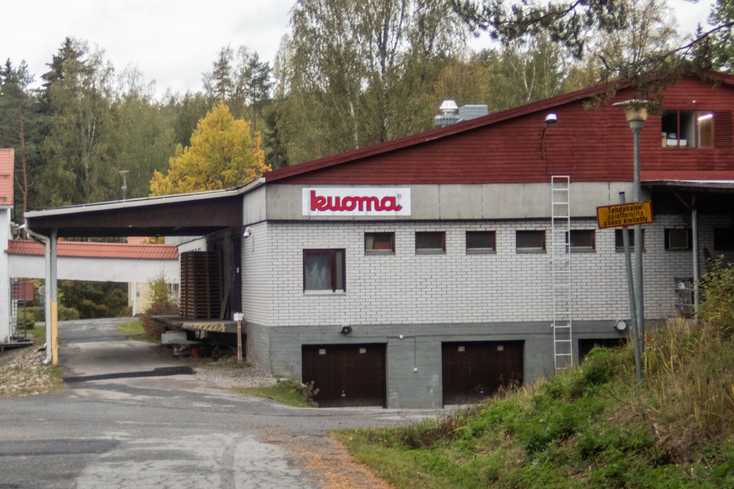 Финская Kuoma закрывает фабрику после ухода с российского рынка