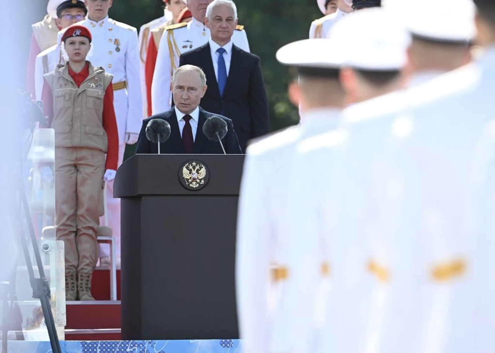 Ушаков: Путин выступит на параде в честь Дня Победы