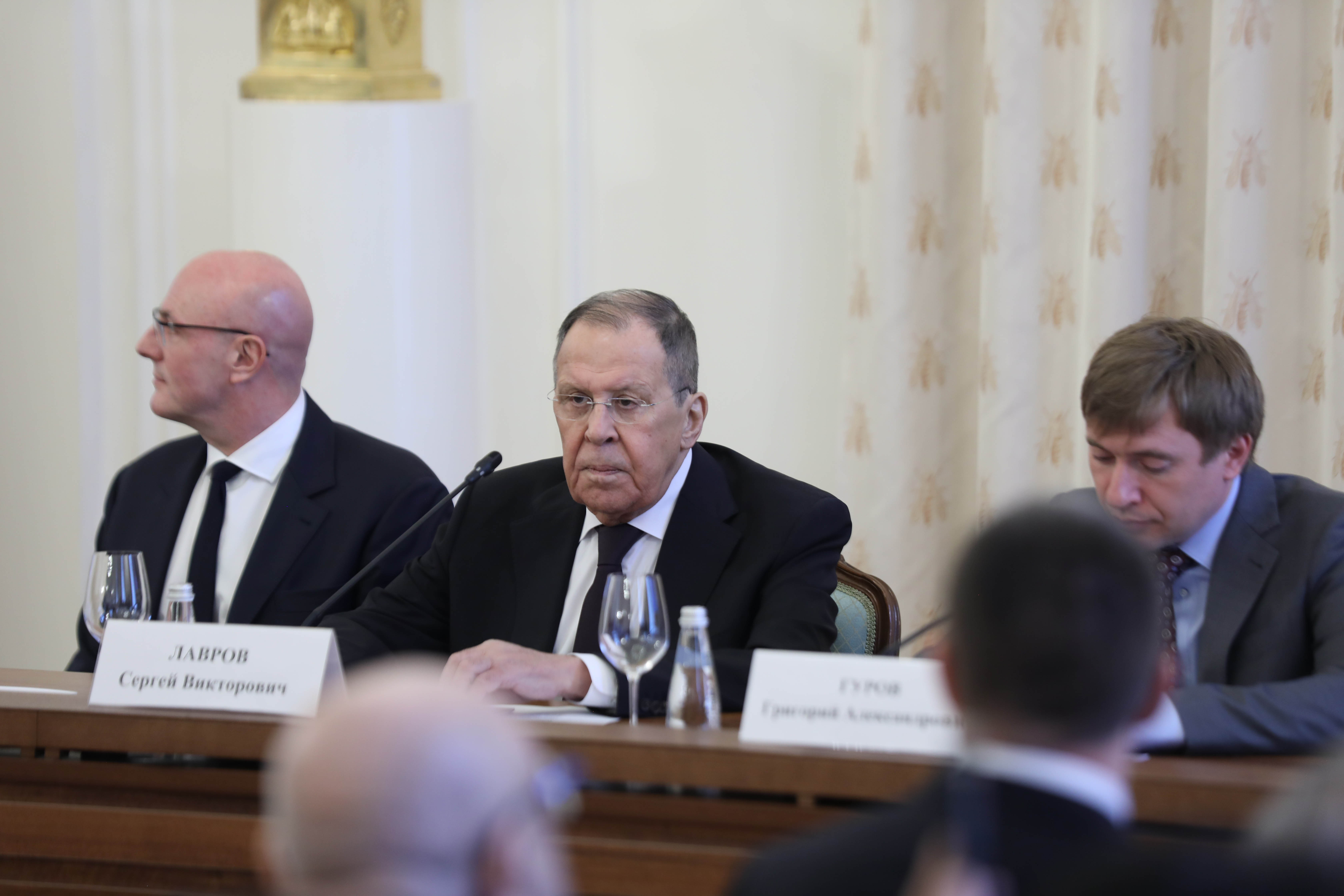 Лавров: В Европе открыто призывают повторить опыт Гитлера и напасть на Россию