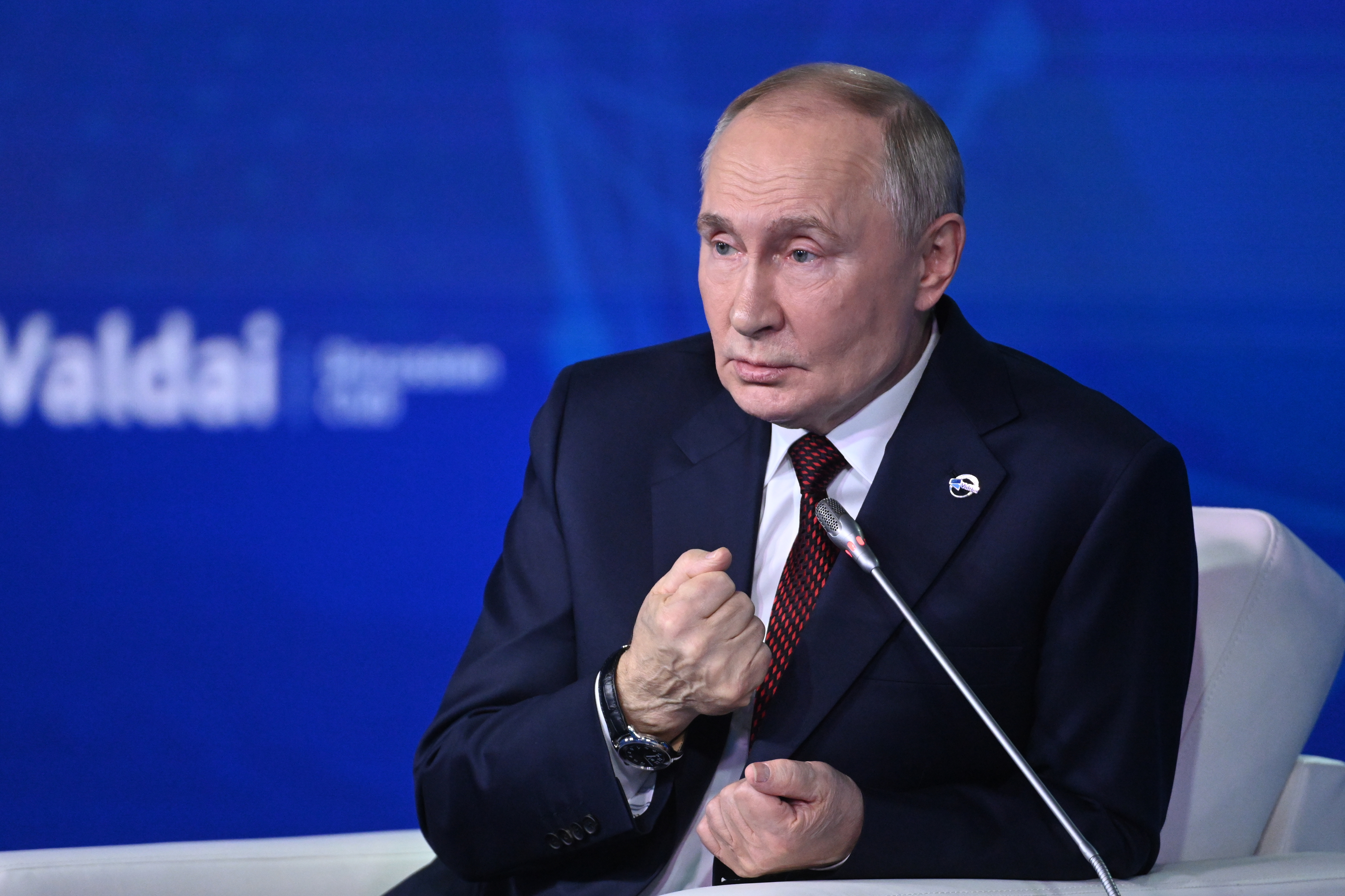 Путин напомнил о предложении России вывезти обогащённый уран из Ирана