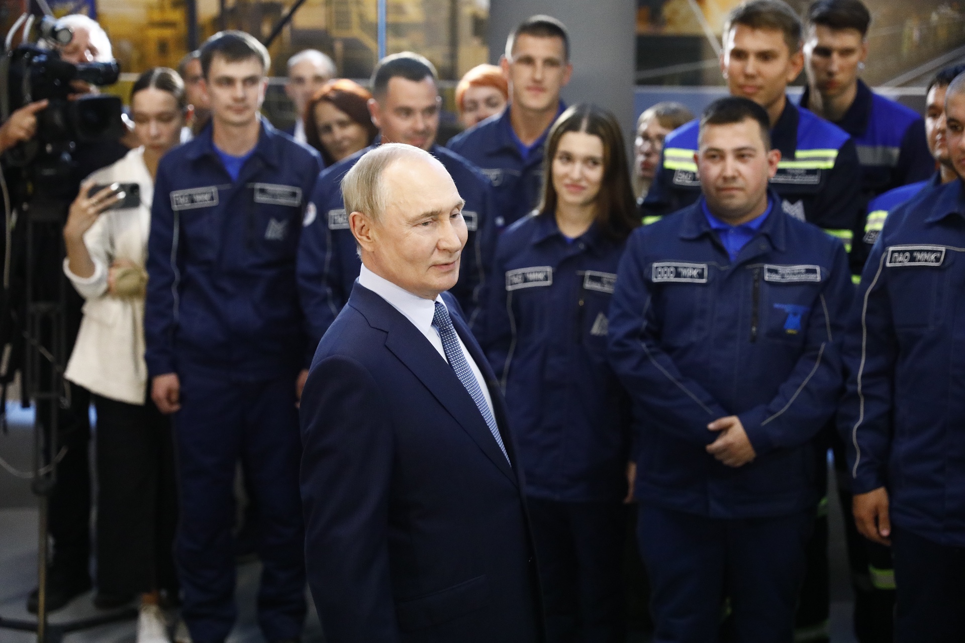 ФОМ: 73% россиян доверяют Владимиру Путину