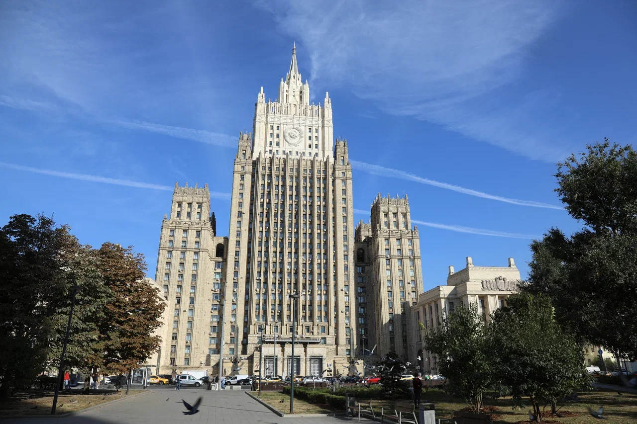 Общий щит от рестрикций: Москва и Минск готовят ответ Западу