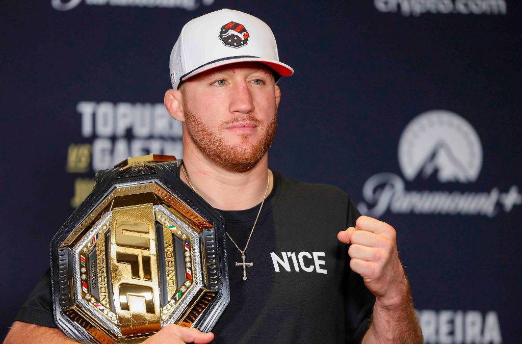 Гейджи совершил сенсацию года, нанеся Топурии первое поражение на турнире UFC в Белом доме