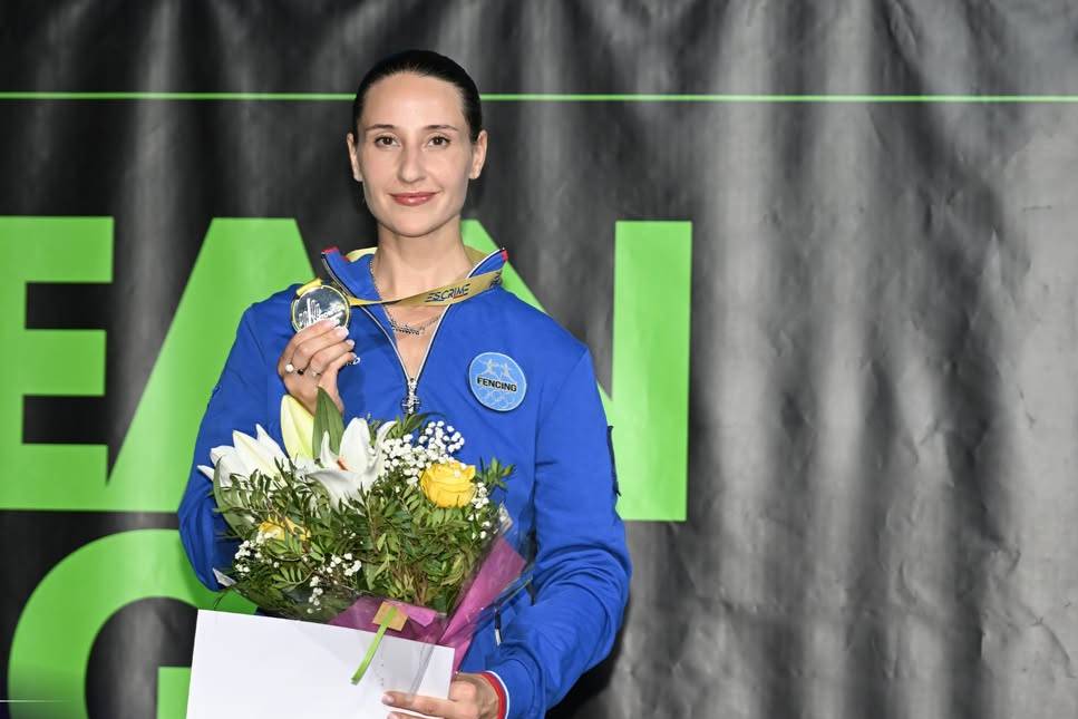 Егорян завоевала серебро на чемпионате Европы по фехтованию