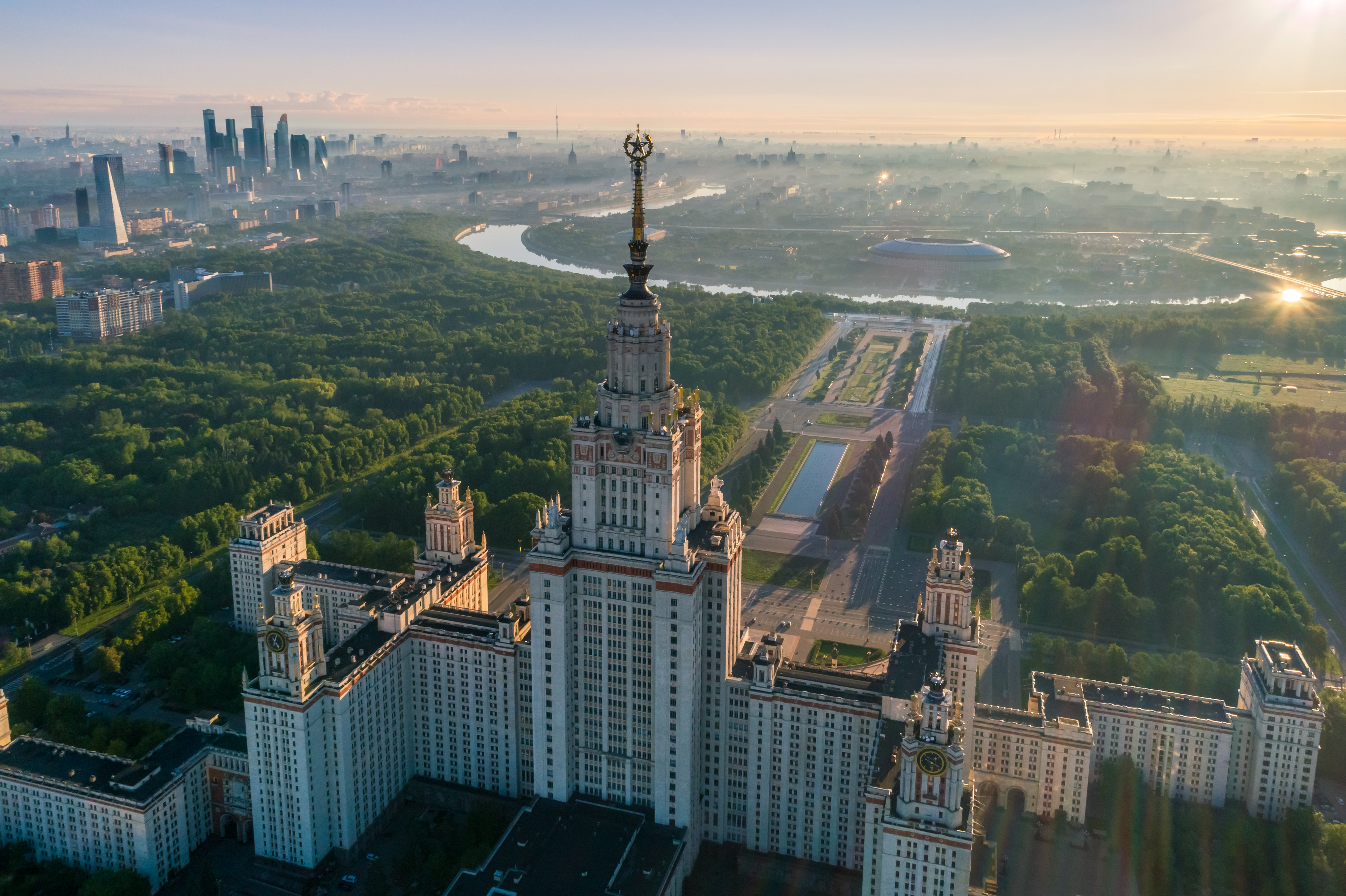 МГУ признан лучшим вузом России