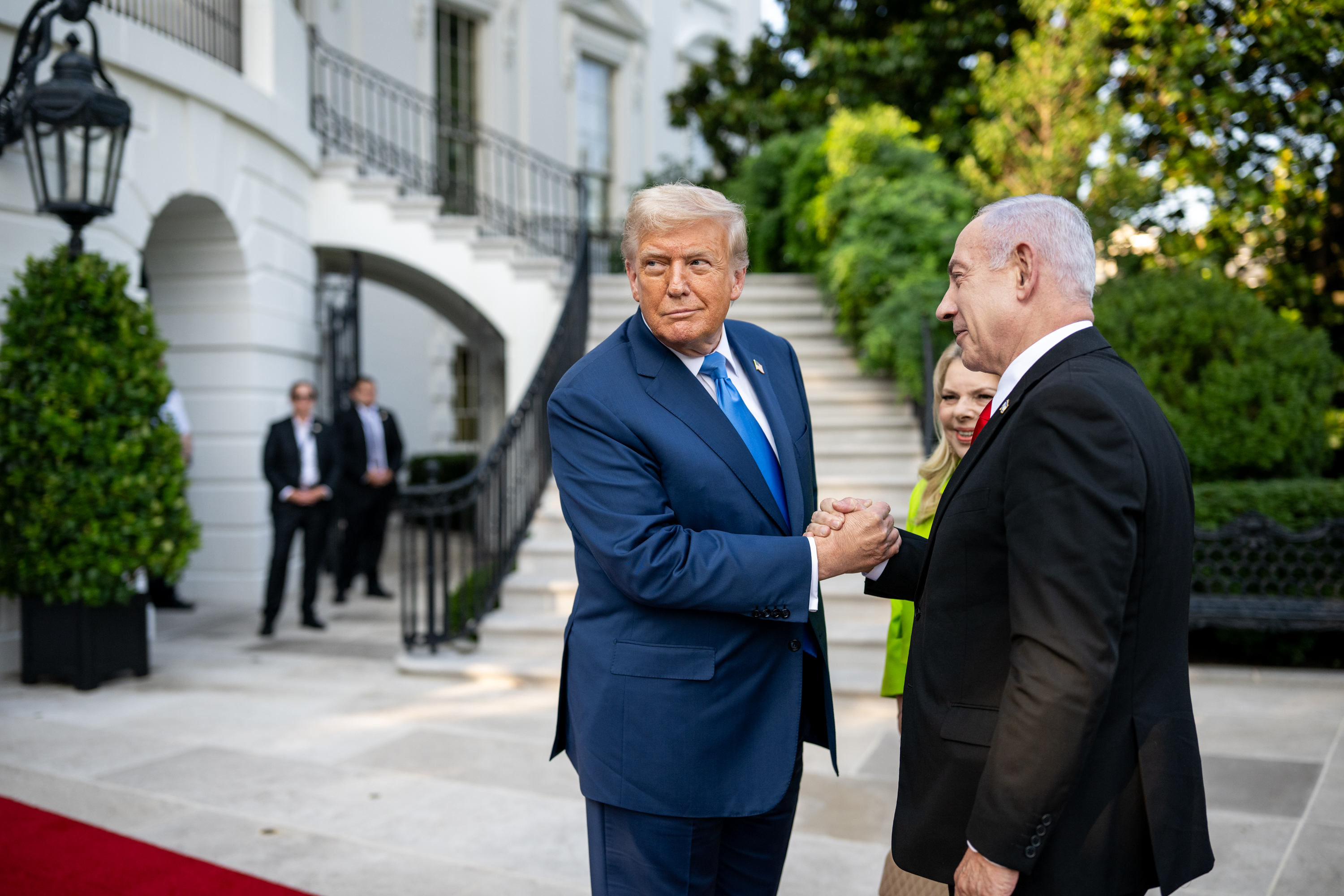 Трамп заявил о личном звонке в Израиль ради перемирия с Ливаном
