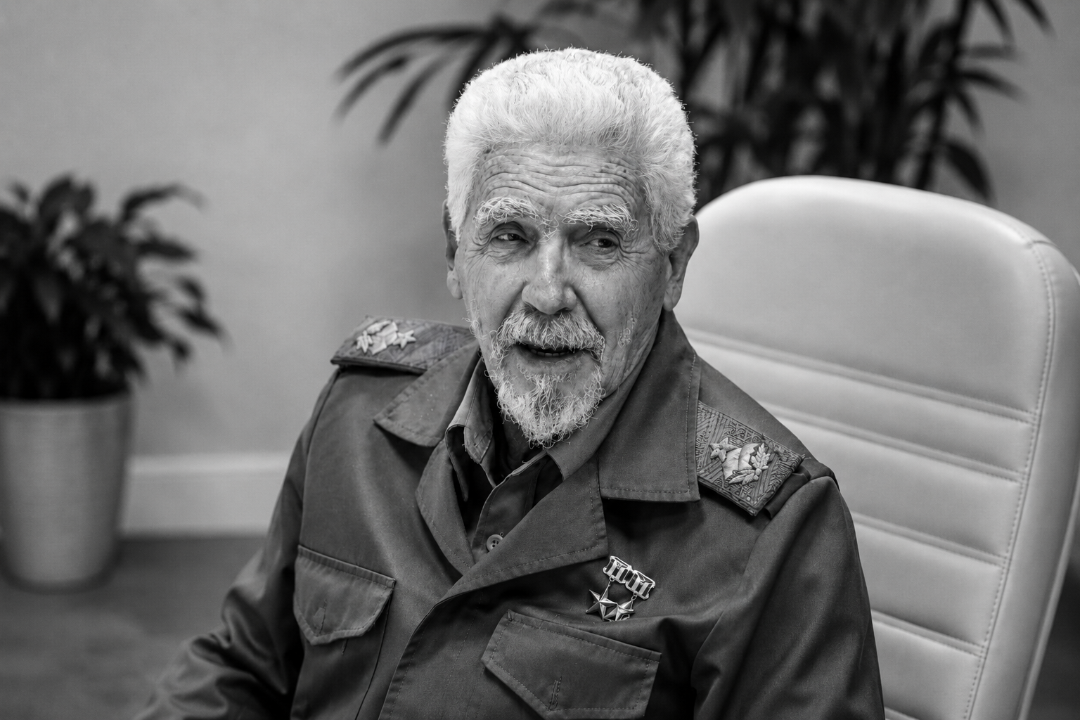 На Кубе умер соратник Фиделя Кастро Рамиро Вальдес Менендес