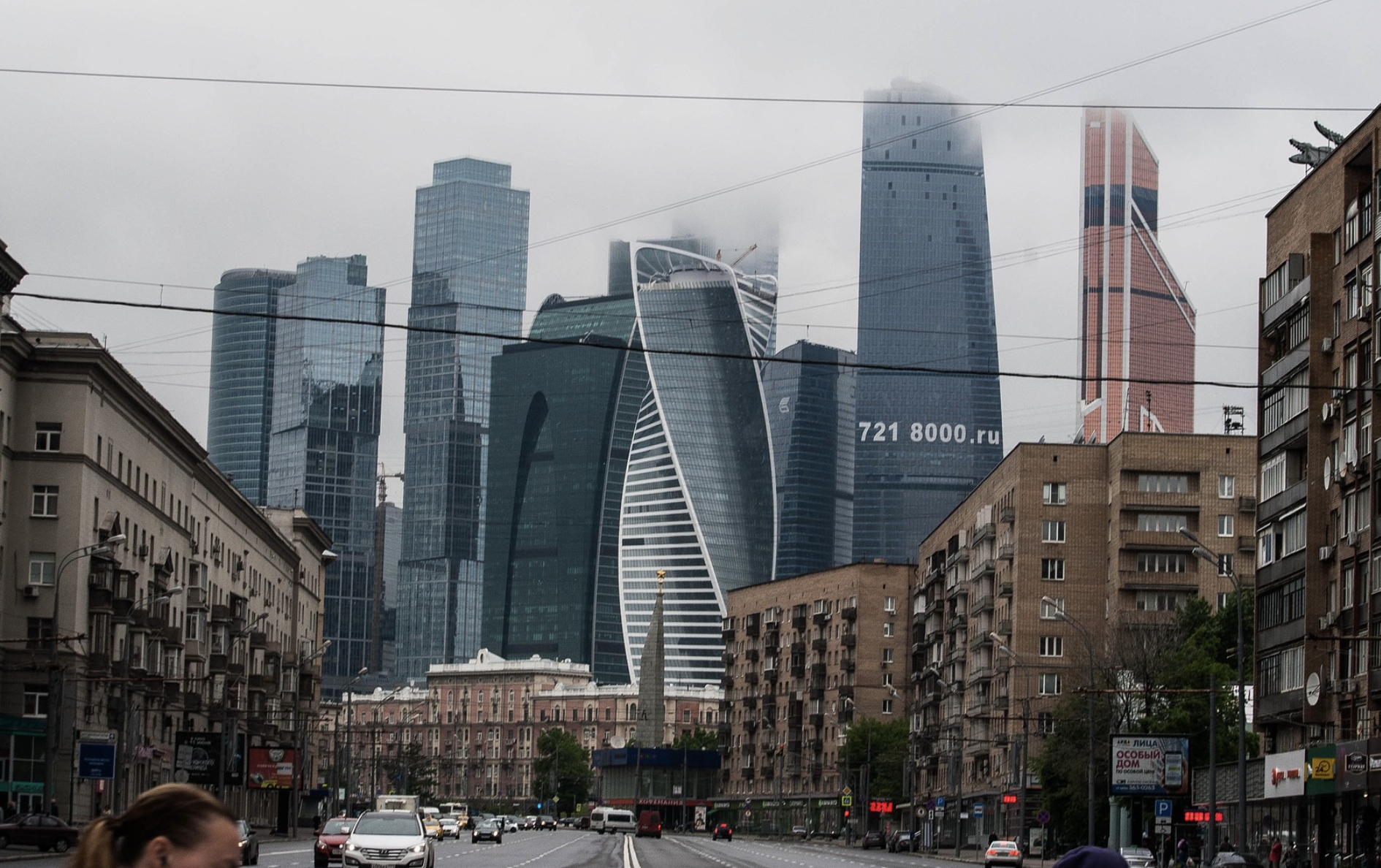 Число нейтрализованных над Москвой дронов выросло до 74