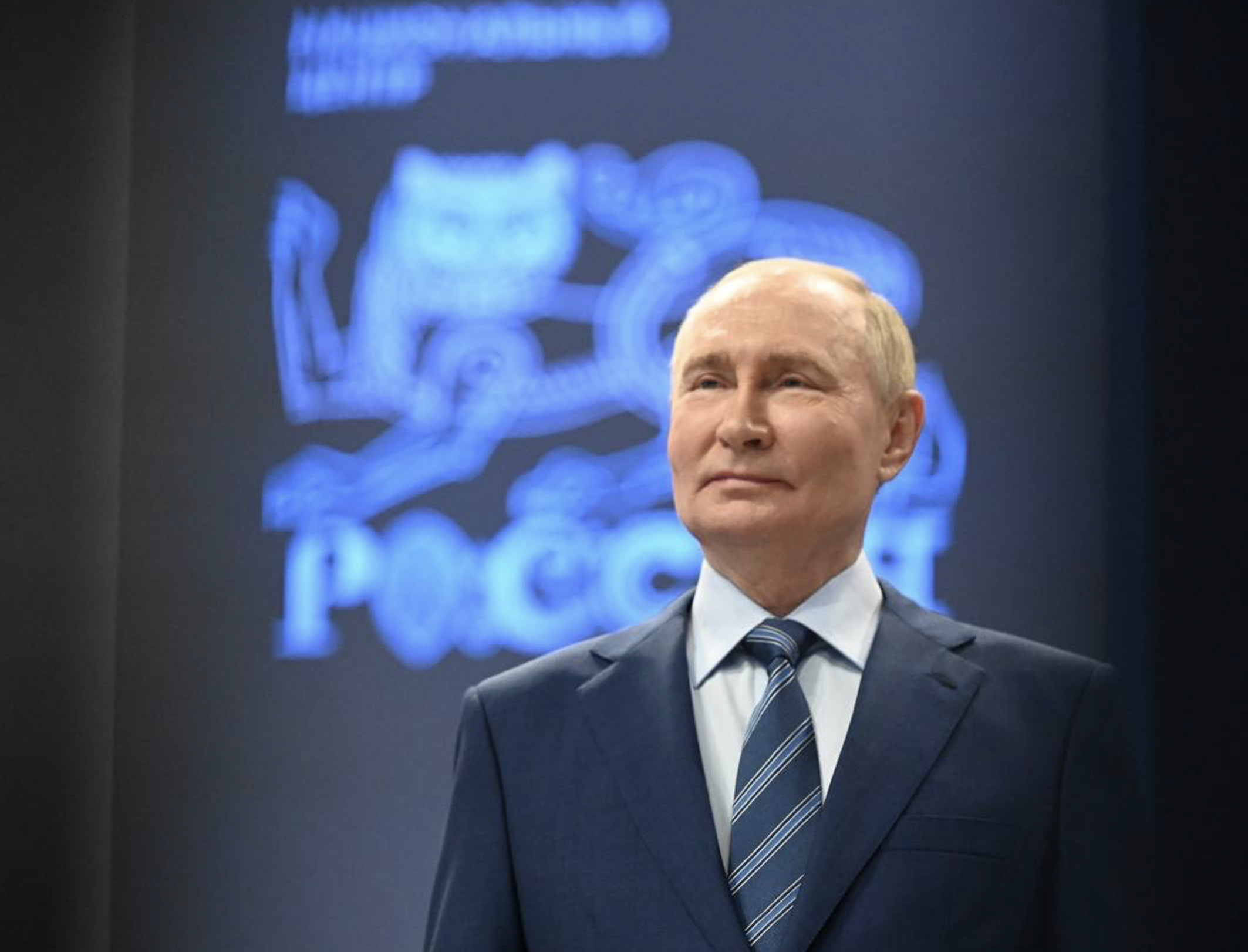 &laquo;Не просто воспроизвели, а улучшили&raquo;: Путин заявил о превосходстве импортозамещённого SSJ-100