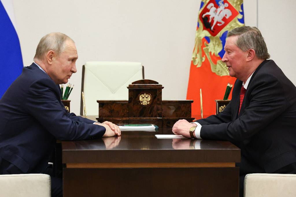Песков: Сергей Иванов был настоящим членом команды Путина