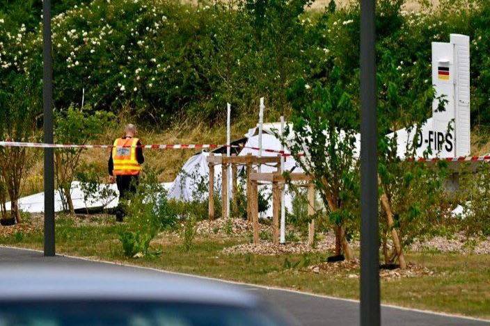 Во Франции разбился самолёт с парашютистами, погибли 11 человек
