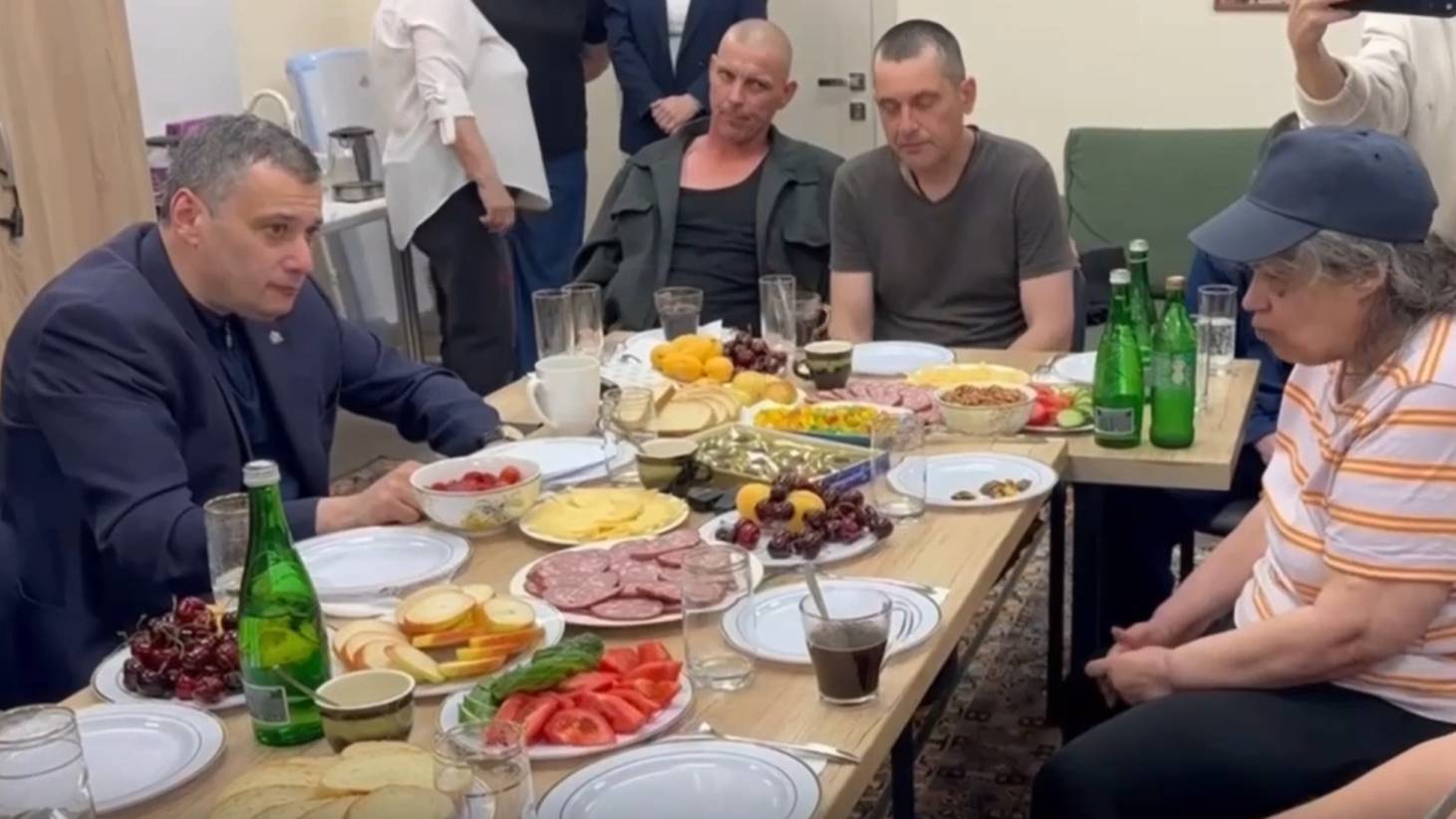 &laquo;Леденеет кровь&raquo;: Хинштейн раскрыл жуткие детали плена курян на Украине