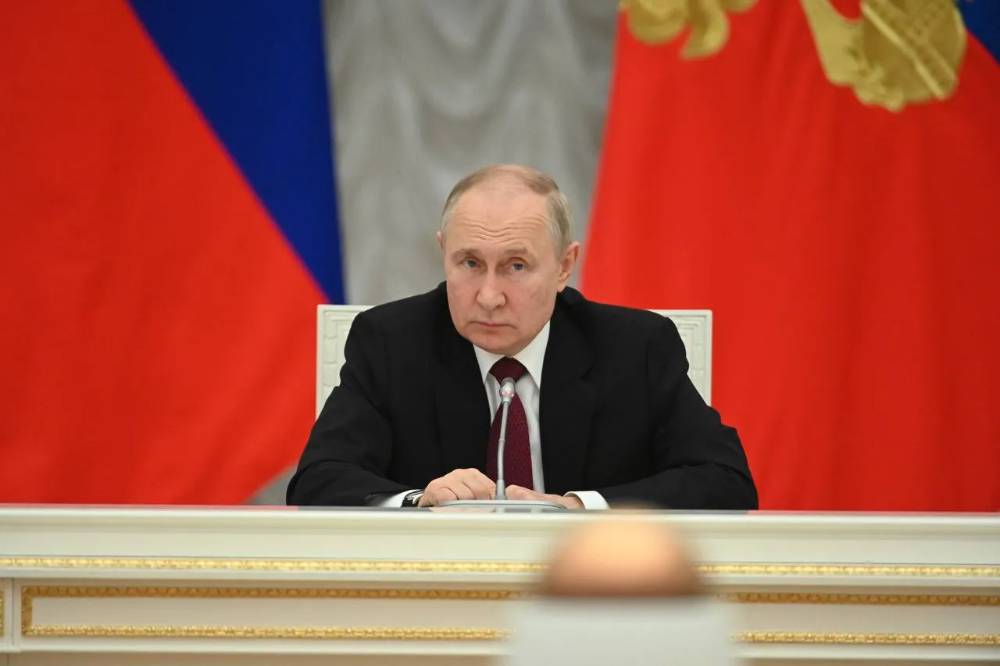 &laquo;Вы не на допросе&raquo;: Путин защитил журналиста из ФРГ от неудобного вопроса на встрече с главами агентств