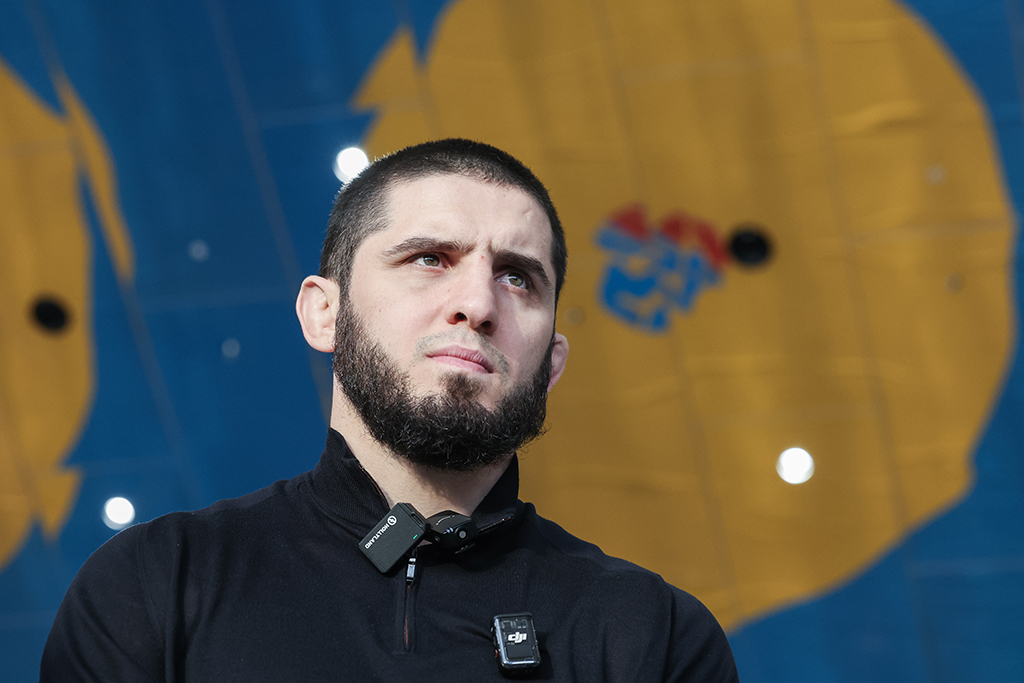 &laquo;Остановить то, что наделали&raquo;: Чемпион UFC Махачев готов пойти в политику ради Дагестана
