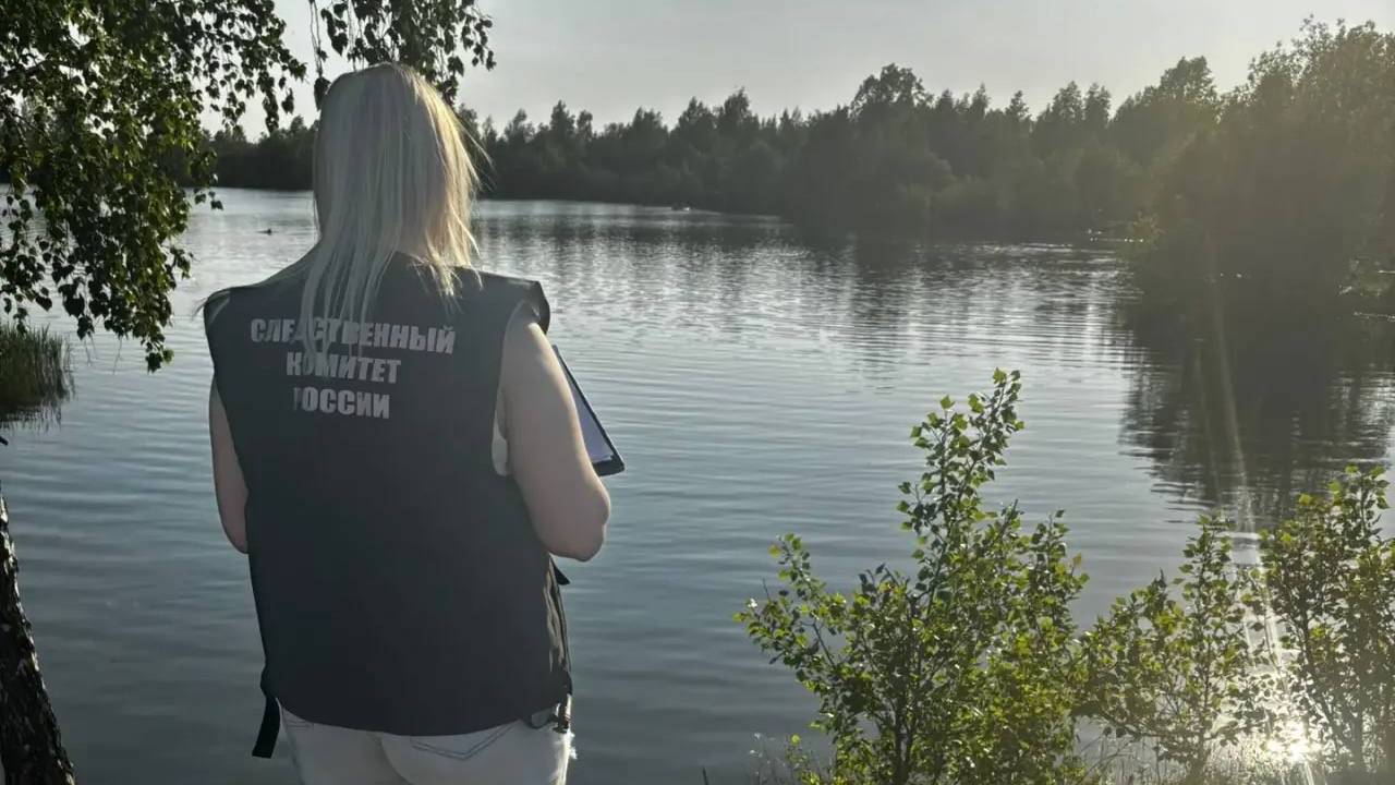 14-летний парень утонул, когда один катался на сапборде в Красноярском крае